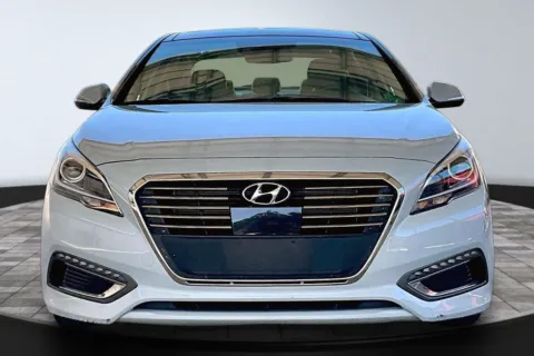 Photos of 2016 Hyundai SONATA Hybrid Limited for sale in Jacksonville, FL at M&J Auto Sales and Service