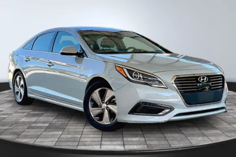 Another view of 2016 Hyundai SONATA Hybrid Limited for sale in Jacksonville, FL at M&J Auto Sales and Service