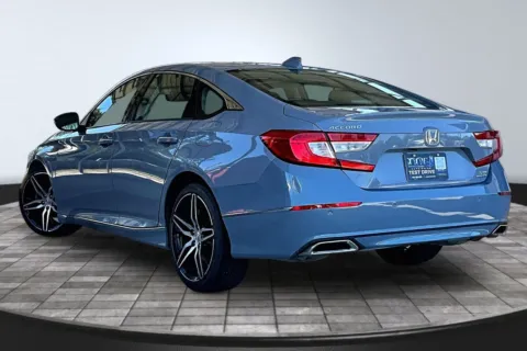 More photos of 2021 Honda Accord Touring at M&J Auto Sales and Service, FL