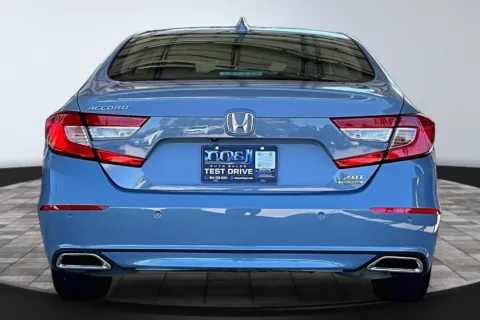 More photos of 2021 Honda Accord Touring at M&J Auto Sales and Service, FL