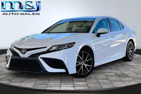 White 2021 Toyota Camry for sale in Jacksonville, FL
