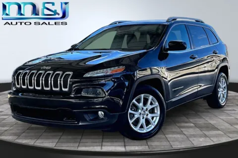 Black 2015 Jeep Cherokee Latitude for sale in Jacksonville, FL