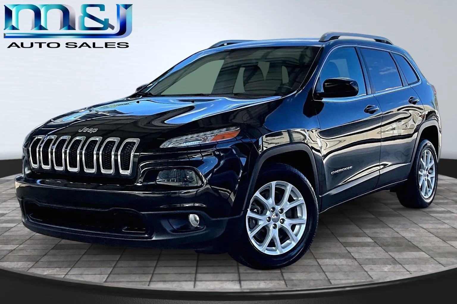 Black 2015 Jeep Cherokee Latitude for sale in Jacksonville, FL