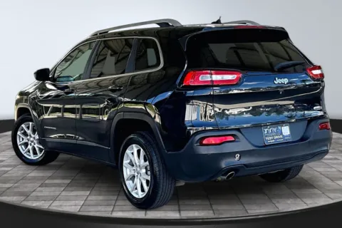 More photos of 2015 Jeep Cherokee Latitude at M&J Auto Sales and Service, FL