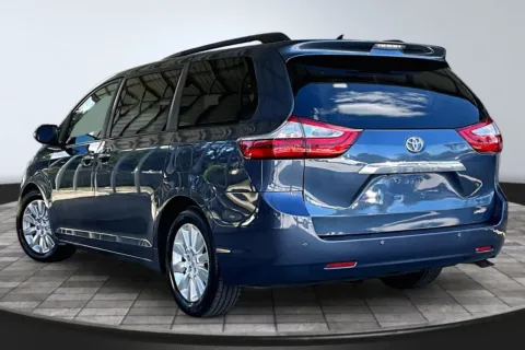More photos of 2015 Toyota Sienna at M&J Auto Sales and Service, FL