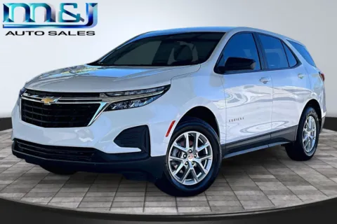 White 2023 Chevrolet Equinox LS for sale in Jacksonville, FL