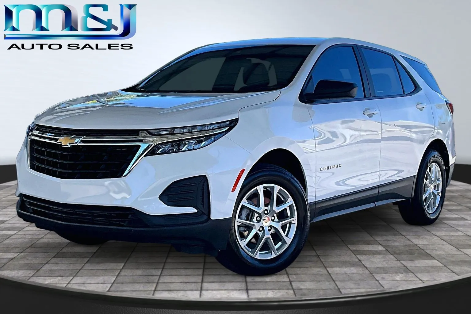 White 2023 Chevrolet Equinox LS for sale in Jacksonville, FL