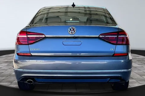 More photos of 2017 Volkswagen Passat 1.8T R-Line at M&J Auto Sales and Service, FL