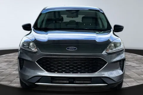 Photos of 2022 Ford Escape SE for sale in Jacksonville, FL at M&J Auto Sales and Service