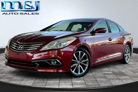 Red 2015 Hyundai Azera for sale in Jacksonville, FL