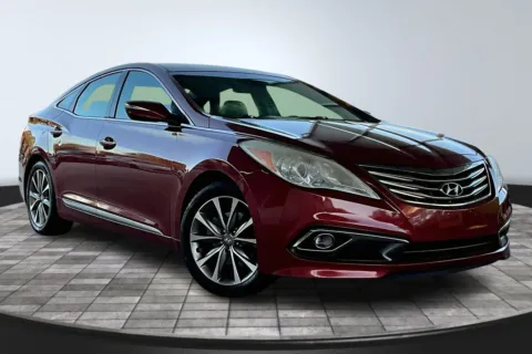 Another view of 2015 Hyundai Azera for sale in Jacksonville, FL at M&J Auto Sales and Service