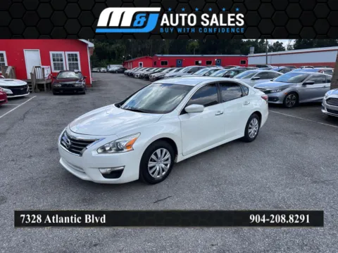 White 2015 Nissan Altima for sale in Jacksonville, FL