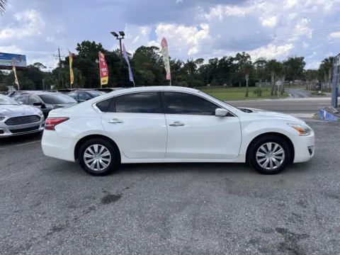 More photos of 2015 Nissan Altima at M&J Auto Sales and Service, FL
