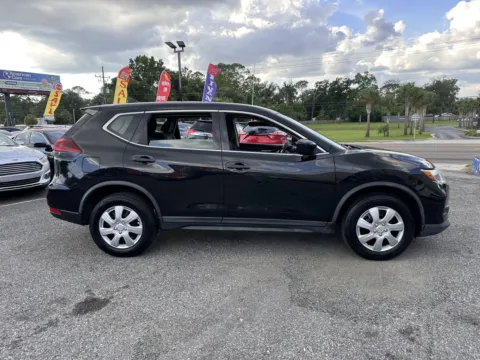 More photos of 2018 Nissan Rogue at M&J Auto Sales and Service, FL