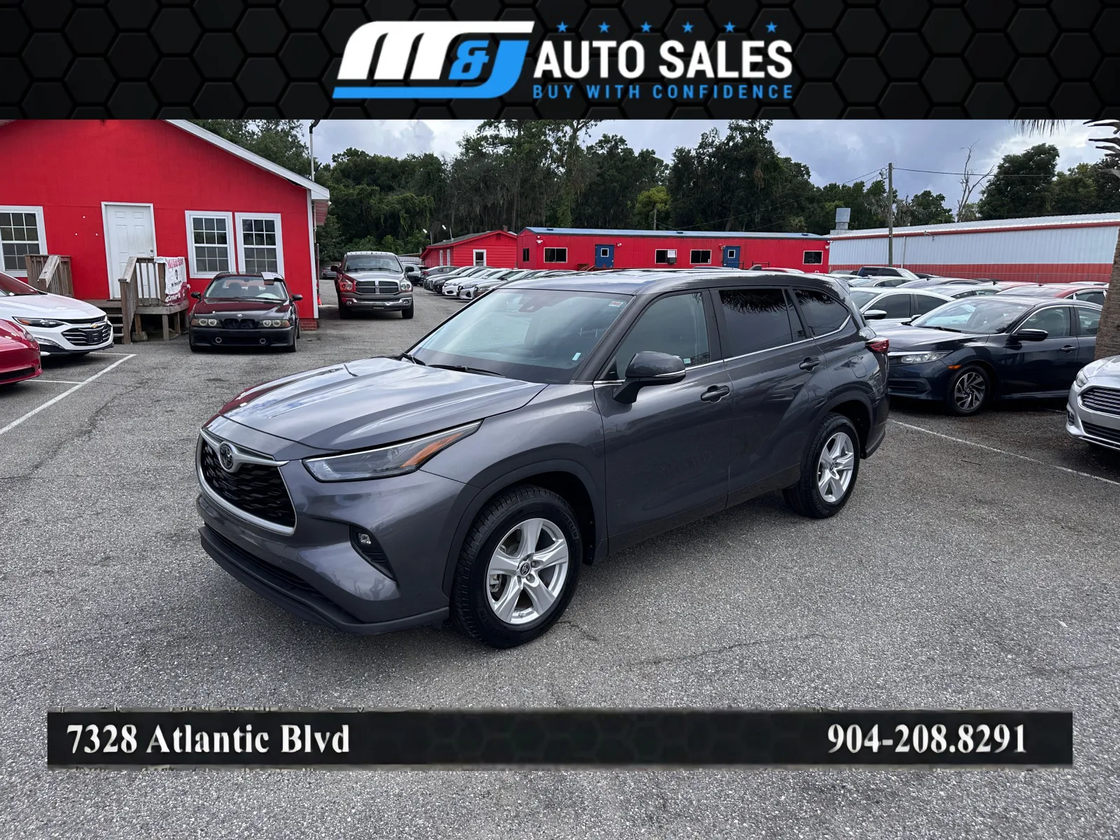Gray 2023 Toyota Highlander for sale in Jacksonville, FL