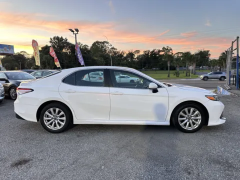 More photos of 2018 Toyota Camry at M&J Auto Sales and Service, FL