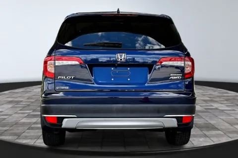 More photos of 2022 Honda Pilot Touring at M&J Auto Sales and Service, FL
