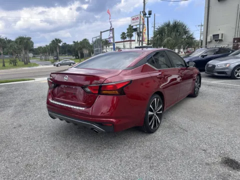 More photos of 2022 Nissan Altima 2.5 SR at M&J Auto Sales and Service, FL