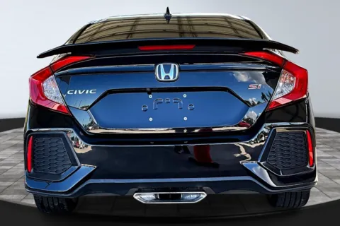 More photos of 2018 Honda Civic at M&J Auto Sales and Service, FL