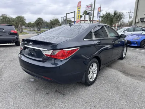 More photos of 2011 Hyundai SONATA GLS at M&J Auto Sales and Service, FL