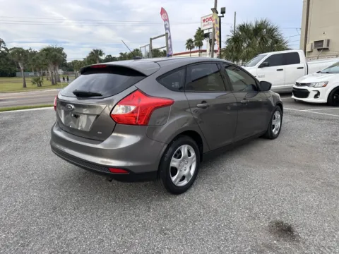More photos of 2012 Ford Focus SE at M&J Auto Sales and Service, FL