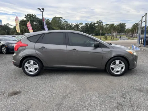 More photos of 2012 Ford Focus SE at M&J Auto Sales and Service, FL
