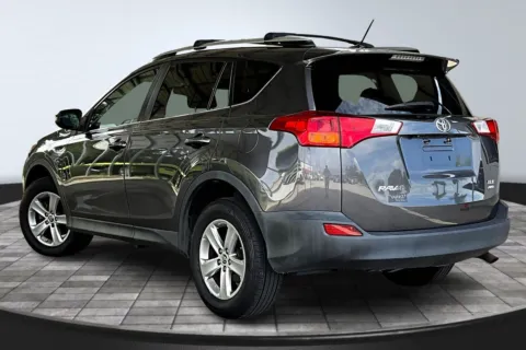 More photos of 2015 Toyota RAV4 XLE at M&J Auto Sales and Service, FL