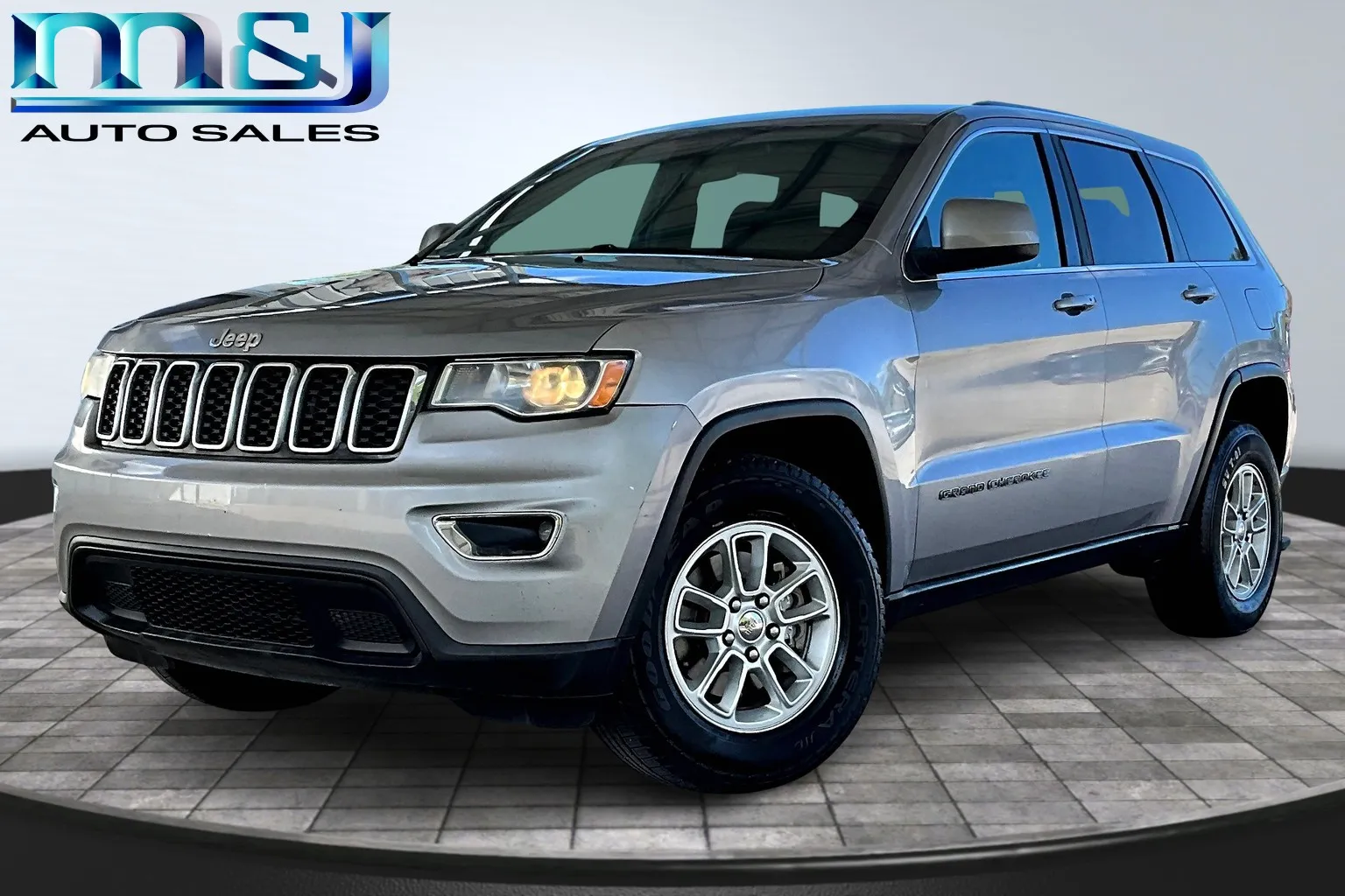 Silver 2020 Jeep Grand Cherokee for sale in Jacksonville, FL