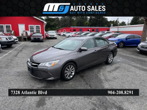 Gray 2015 Toyota Camry for sale in Jacksonville, FL