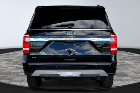 More photos of 2018 Ford Expedition XLT at M&J Auto Sales and Service, FL