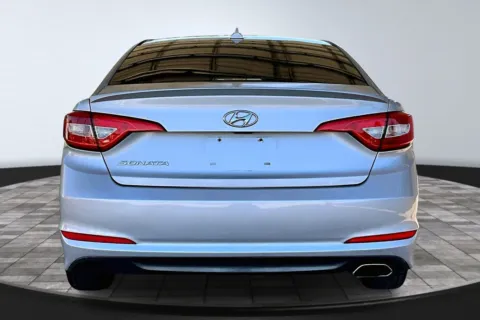 More photos of 2015 Hyundai SONATA SE at M&J Auto Sales and Service, FL