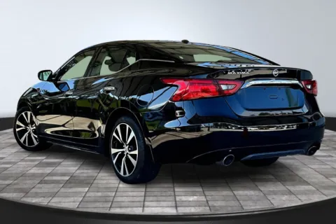 More photos of 2018 Nissan Maxima at M&J Auto Sales and Service, FL