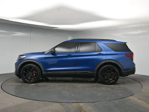 Photos of 2020 Ford Explorer ST for sale in Fort Lee, NJ at AutoNova46