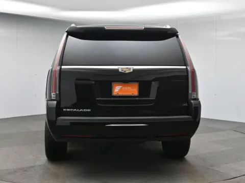 More photos of 2019 Cadillac Escalade Luxury at AutoNova46, NJ