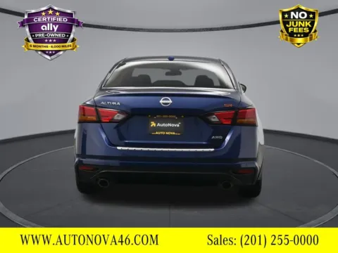 More photos of 2023 Nissan Altima 2.5 SR at AutoNova46, NJ