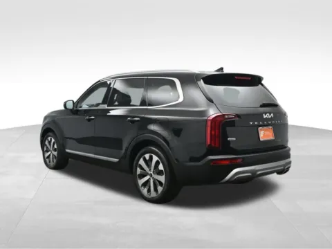 More photos of 2022 Kia Telluride S at AutoNova46, NJ