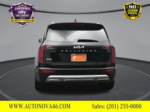 More photos of 2022 Kia Telluride S at AutoNova46, NJ