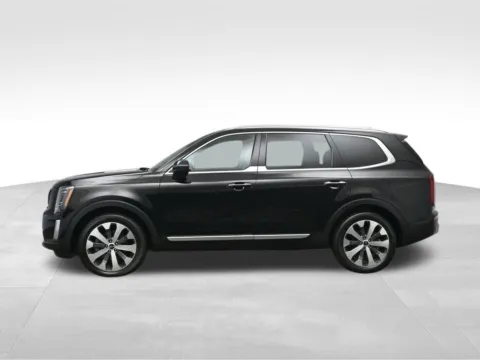 Another view of 2022 Kia Telluride S for sale in Fort Lee, NJ at AutoNova46