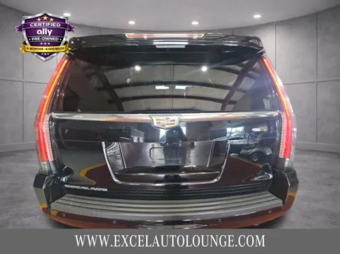 More photos of 2017 Cadillac Escalade Platinum Edition at AutoNova46, NJ