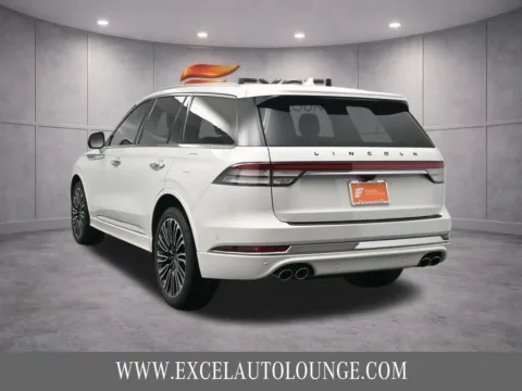 More photos of 2020 Lincoln Aviator Black Label at AutoNova46, NJ