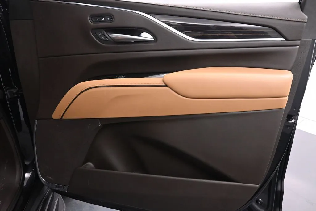 2022 Cadillac Escalade Premium Luxury - Photo 25