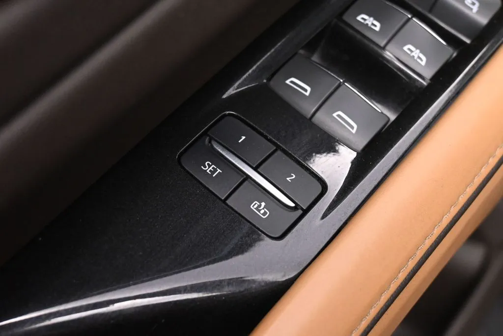 2022 Cadillac Escalade Premium Luxury - Photo 44