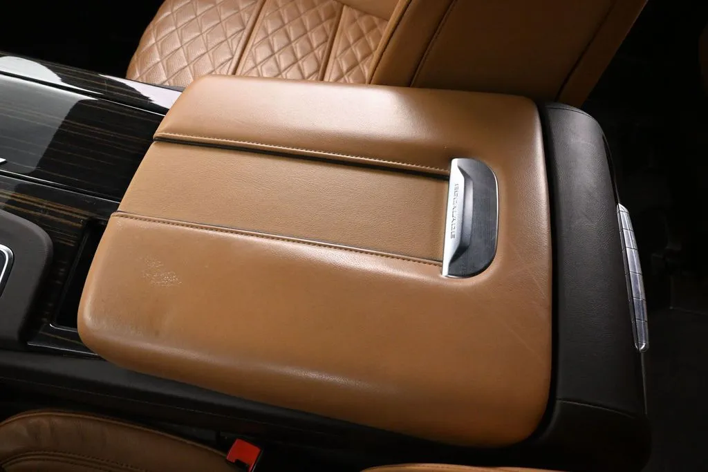2022 Cadillac Escalade Premium Luxury - Photo 40
