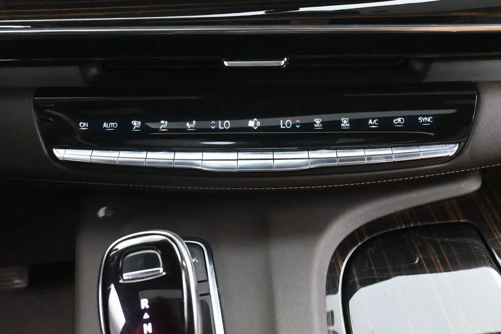 2022 Cadillac Escalade Premium Luxury - Photo 38