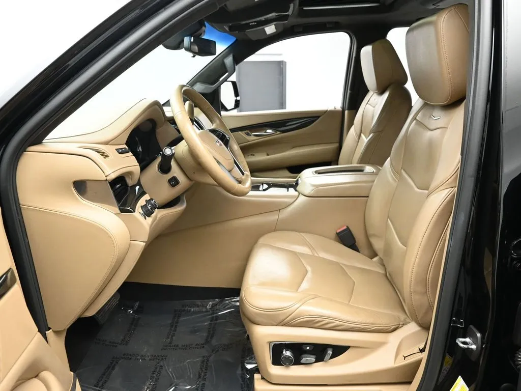 2018 Cadillac Escalade Platinum photo 21