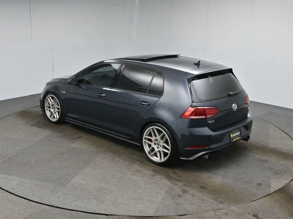 2020 Volkswagen Golf GTI SE Autobahn photo 50