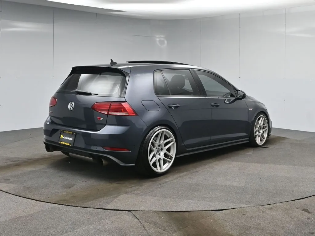 2020 Volkswagen Golf GTI SE Autobahn photo 20