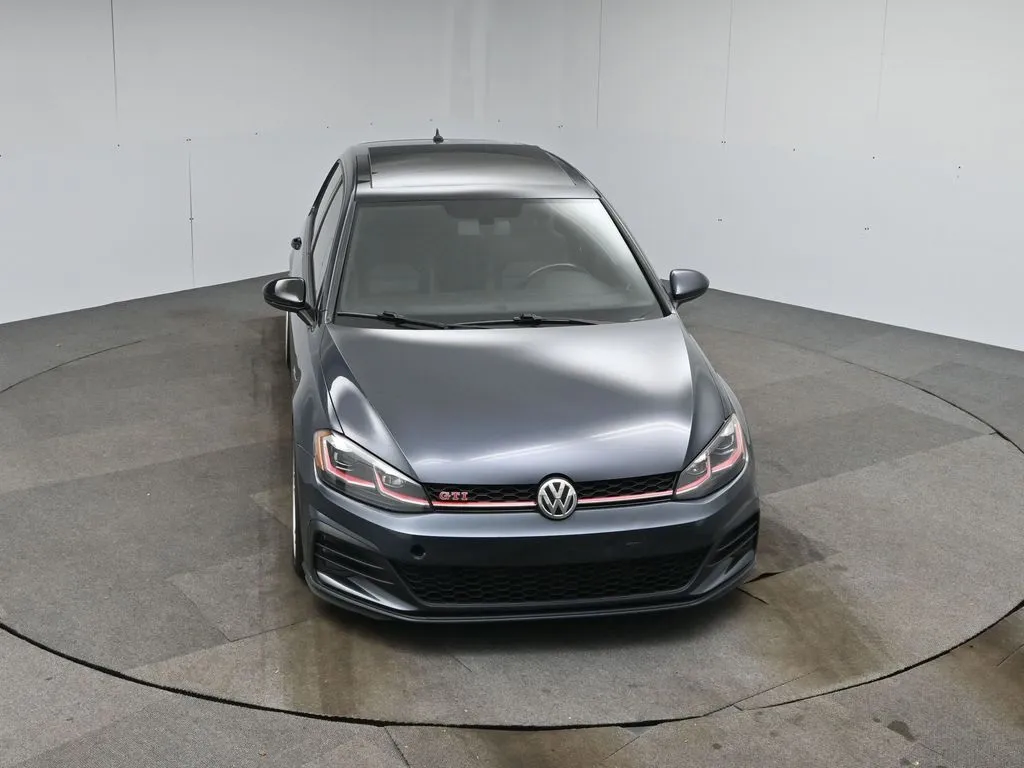 2020 Volkswagen Golf GTI SE Autobahn photo 35