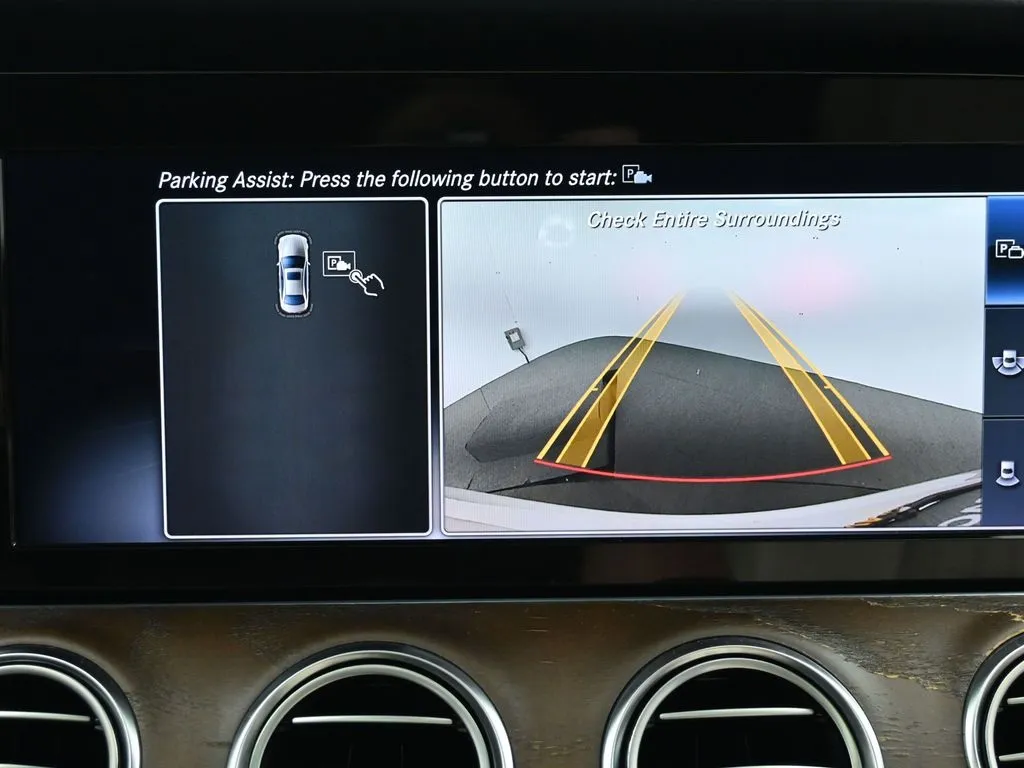 2018 Mercedes Benz E 300 photo 31