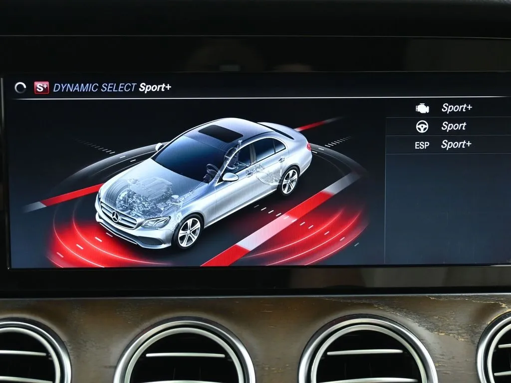 2018 Mercedes Benz E 300 photo 33